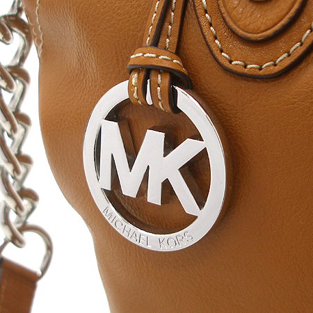 MICHAELKORS (����Ŭ �ھ) ��Ÿ�� ������ ���� ü�� ��ÿ ī�᷹�� 2WAY [�б�������] �̹���4 - ���̺��� �߰���ǰ
