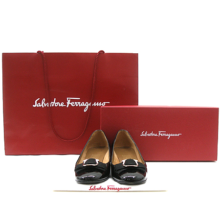 Ferragamo(��󰡸�) PAPYRUM ���� ��ġ�� ��� ������ ������ ���� �̹���2 - ���̺��� �߰���ǰ
