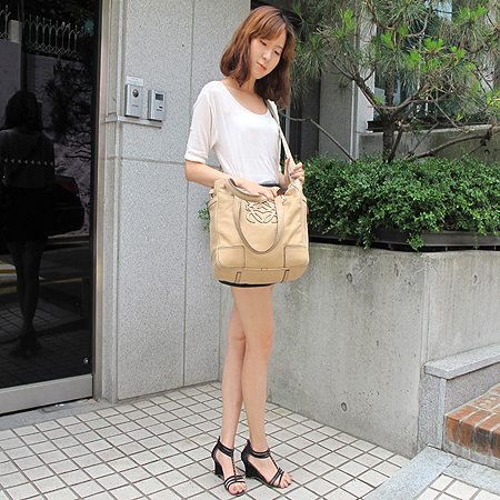 Loewe(�ο���) �ΰ� ���� 2WAY �̹���5 - ���̺��� �߰���ǰ