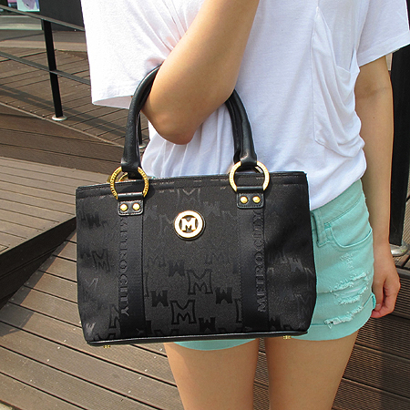 Metrocity(��Ʈ�ν�Ƽ) ���� M �ΰ� ��� �к긯 ��Ʈ��+ũ�ν� ��Ʈ�� �̹���6 - ���̺��� �߰���ǰ