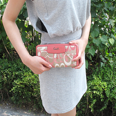 Coach(��ġ) ��Ƽ �÷� �ñ׳�ó ¤�� ������ �̹���5 - ���̺��� �߰���ǰ