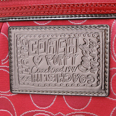 Coach(��ġ) POPPY �ñ׳�ó �ڰ��� ũ�ν��� �̹���3 - ���̺��� �߰���ǰ