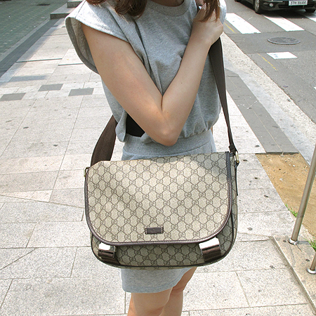 Gucci(����) 201732 GG �ΰ� PVC ũ�ν��� �̹���6 - ���̺��� �߰���ǰ