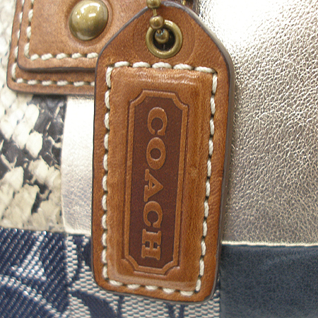 Coach(��ġ) �ñ׳�ó ��Ƽ ��ġ ��Ʈ�� �̹���4 - ���̺��� �߰���ǰ