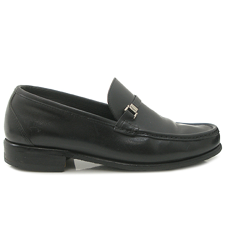 Ferragamo(󰡸)     ̹3 - ̺ ߰ǰ