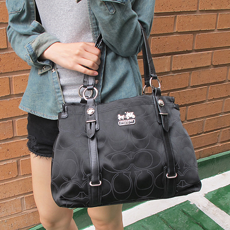 Coach(��ġ) �̾� ��ƾ �ñ׳�ó �ڰ��� ���� ��Ƽġ ����� �̹���6 - ���̺��� �߰���ǰ