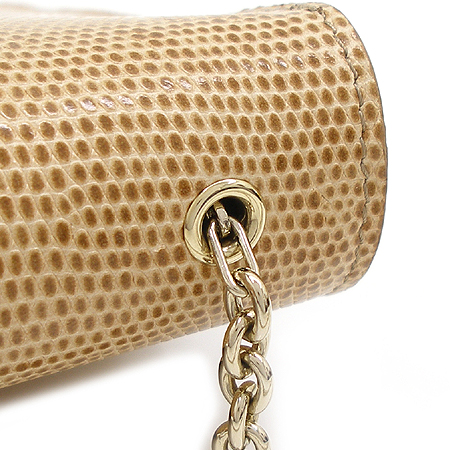 Fendi(���) 8M0230 ũ��Ŀ���� ���� ���� FF �ΰ�  Ŭ��ġ �� ü�� ����� �̹���3 - ���̺��� �߰���ǰ