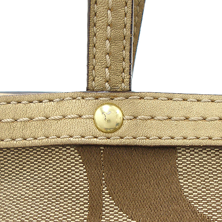 Coach(��ġ) �ñ׳�ó �ڰ��� ����� �̹���3 - ���̺��� �߰���ǰ