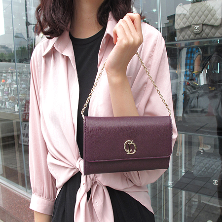 Dior(ũ����î���) S0060OGCS �ΰ� ����ü�� Ŭ��ġ �� ������ [�б�����������2ȣ��] �̹���6 - ���̺��� �߰���ǰ