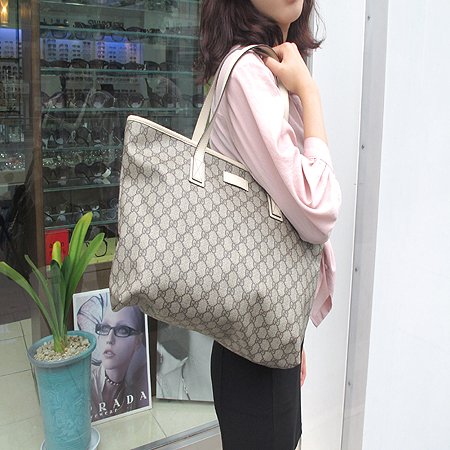 Gucci(����) 211137 GG �ΰ� PVC ���� ����� �̹���6 - ���̺��� �߰���ǰ