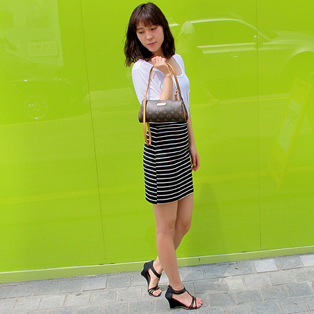Louis Vuitton(���̺���) M95567 ���׷� ĵ���� ���� Ŭ��ġ 2WAY �̹���4 - ���̺��� �߰���ǰ