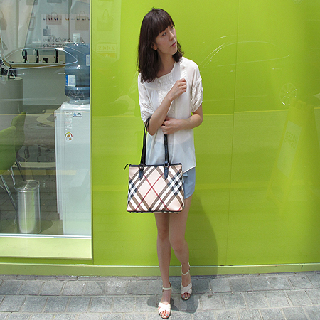 Burberry(������) 3459861 ��� üũ ����� [��������] �̹���5 - ���̺��� �߰���ǰ