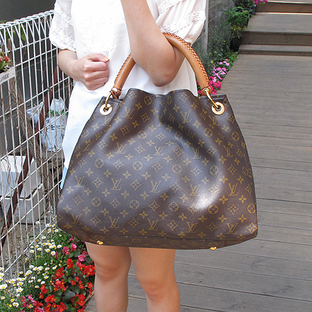 Louis Vuitton(���̺���) M40249 ���׷� ĵ���� ��ġMM ����� [��������] �̹���6 - ���̺��� �߰���ǰ
