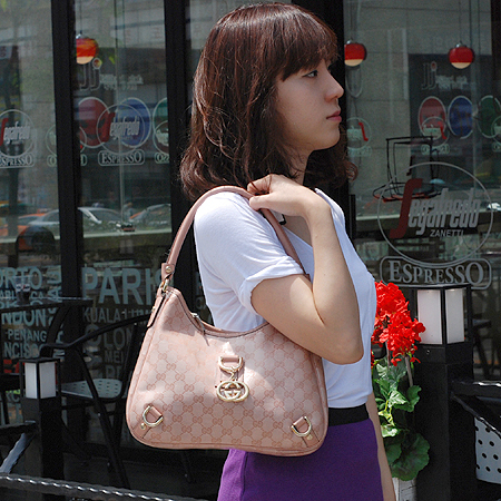 Gucci(����) 130738 GG �ΰ� PVC ȣ�� ����� [�б�����������2ȣ��] �̹���6 - ���̺��� �߰���ǰ