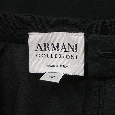 Armani COLLEZIONI(�Ƹ����� �÷�������) ��ĿƮ �̹���4 - ���̺��� �߰���ǰ
