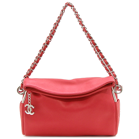 Chanel() Ų  ÷  ü 