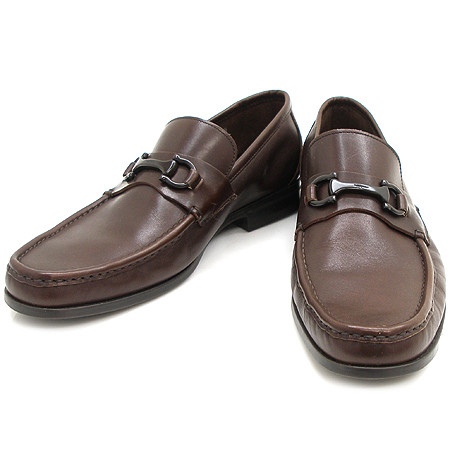 Ferragamo(󰡸) Ż ġ     