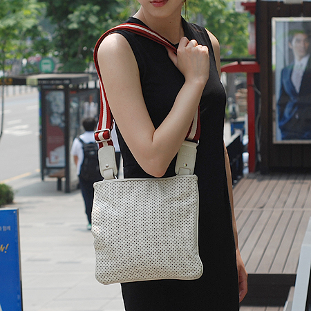 Bally(�߸�) TARRANT ���� ȭ��Ʈ ���� ��� ũ�ν��� �̹���6 - ���̺��� �߰���ǰ