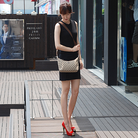 Gucci(����) 131168 GG �ΰ� �ڰ��� ȣ�� ����� �̹���5 - ���̺��� �߰���ǰ