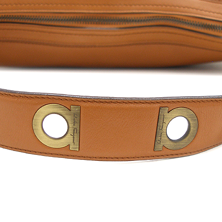 Ferragamo(��󰡸�) 21 3840 ���� ���� �ִ��� �̹���4 - ���̺��� �߰���ǰ