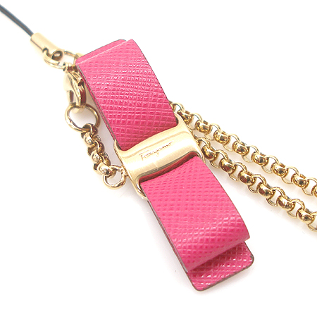 Ferragamo(��󰡸�) 22 A954 �ٶ� ��� �ڵ��� �� �̹���3 - ���̺��� �߰���ǰ