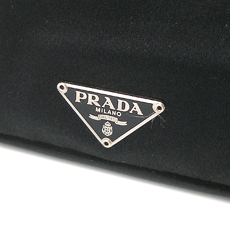 Prada(�����) �ﰢ �ΰ� ��ũ Ŭ��ġ �� ü�� ����� [�б�������] �̹���3 - ���̺��� �߰���ǰ