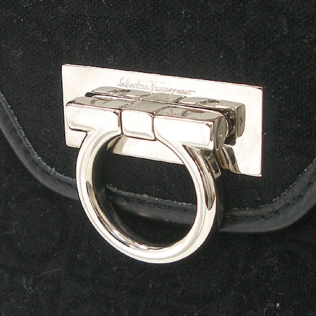 Ferragamo(��󰡸�) 21 4913 ��ġ�� �ΰ� �к긯 ���� ��Ŭ ����� �̹���3 - ���̺��� �߰���ǰ