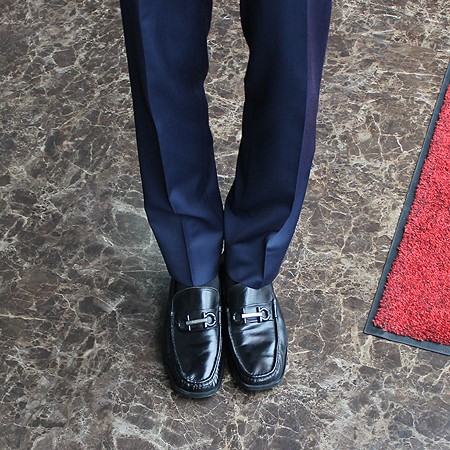 Ferragamo(󰡸) ġ   ̹5 - ̺ ߰ǰ