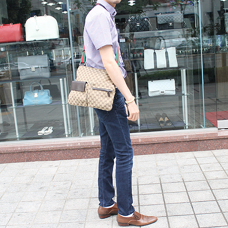 Gucci(����) 169937 GG �ΰ� �ڰ��� ������ ��� ũ�ν��� �̹���6 - ���̺��� �߰���ǰ