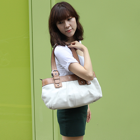 Coach(��ġ) ȭ��Ʈ ���� ����� �̹���5 - ���̺��� �߰���ǰ