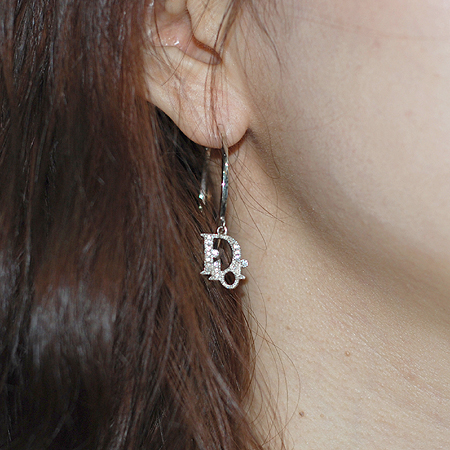 Dior(ũ����î���) D 62252 �̴ϼ� ��� �� �Ͱ��� �̹���5 - ���̺��� �߰���ǰ