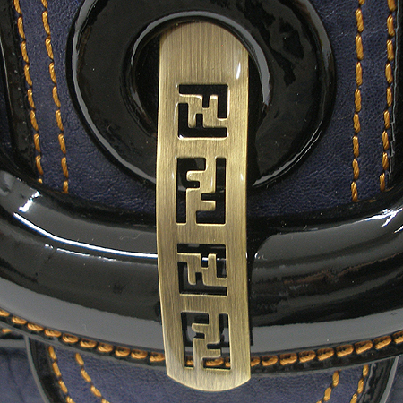 Fendi(���) 8BL097 FF �ΰ� PVC + ������ ��Ʈ�� �̹���4 - ���̺��� �߰���ǰ