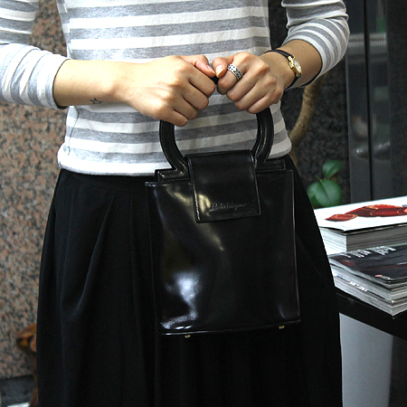 Ferragamo(��󰡸�) 21-1830 ��ġ�� ��Ʈ�� �̹���6 - ���̺��� �߰���ǰ