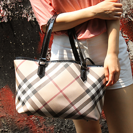 Burberry(������) HBN394 �� ��� üũ PVC ���� ����� [��������] �̹���6 - ���̺��� �߰���ǰ