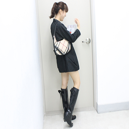 Burberry(������) HB N262 �� ��� üũ PVC ȣ�� ����� [��������] �̹���6 - ���̺��� �߰���ǰ