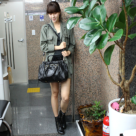 MiuMiu(�̿�̿�) RT0383 VITELLO LUX ������ ��Ʈ�� + �����Ʈ�� [�б�������] �̹���5 - ���̺��� �߰���ǰ