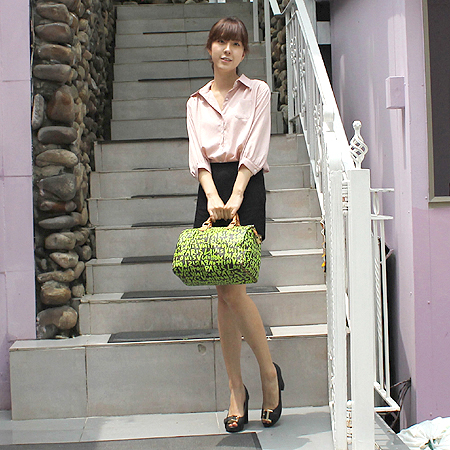 Louis Vuitton(���̺���) M93706 ���׷� ĵ���� �׷���Ƽ ���ǵ�30 ��Ʈ�� �̹���5 - ���̺��� �߰���ǰ