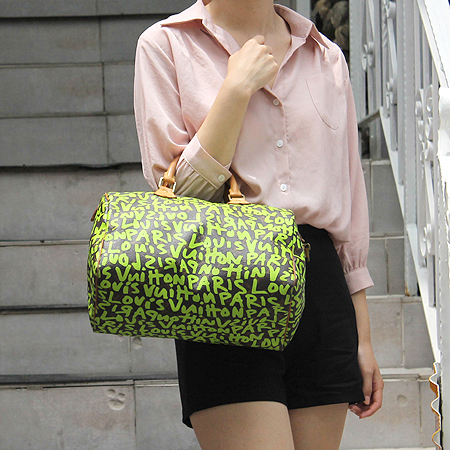 Louis Vuitton(���̺���) M93706 ���׷� ĵ���� �׷���Ƽ ���ǵ�30 ��Ʈ�� �̹���6 - ���̺��� �߰���ǰ