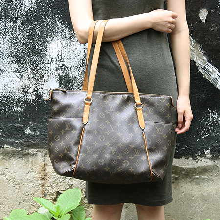 Louis Vuitton(���̺���) M56689 ���׷� ĵ���� ��Ż�� MM ����� �̹���6 - ���̺��� �߰���ǰ