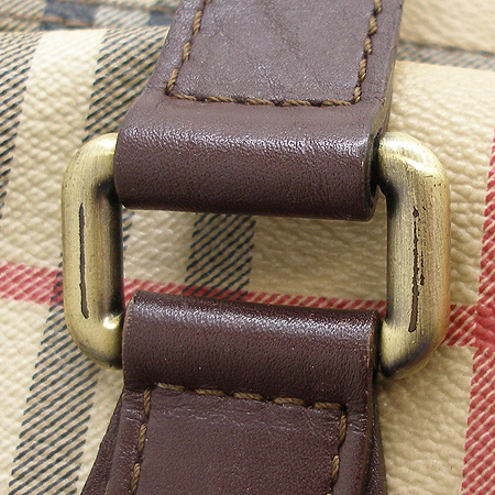 Burberry(������) HB H101 �� Ŭ���� ������ ��Ʈ�� �̹���4 - ���̺��� �߰���ǰ