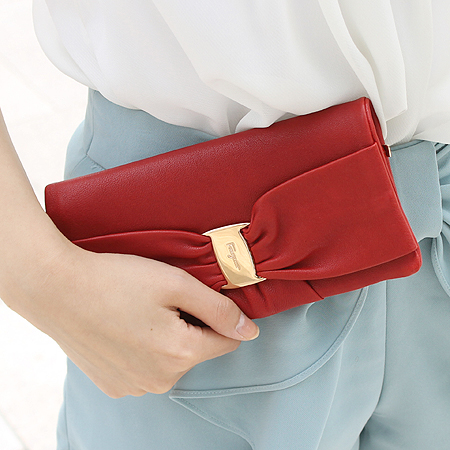 Ferragamo(��󰡸�) 22 B178 ���� �ٶ� ��� ������ �̹���6 - ���̺��� �߰���ǰ