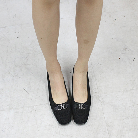 Ferragamo(��󰡸�) ���� ��ġ�� ��� �����̵� ������ ������ ���� �̹���5 - ���̺��� �߰���ǰ