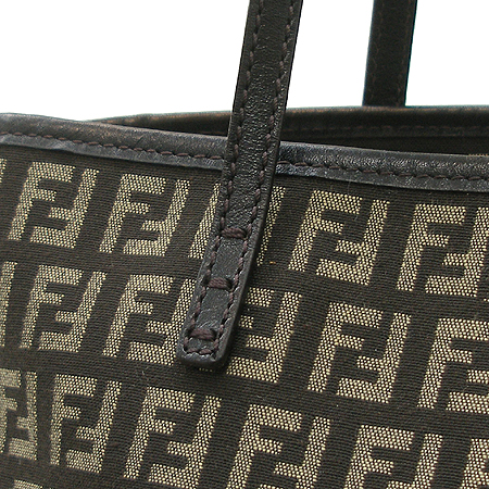 Fendi(���) 8BH074 �ΰ� �𰡵� �ٰ� ��Ʈ�� �̹���3 - ���̺��� �߰���ǰ