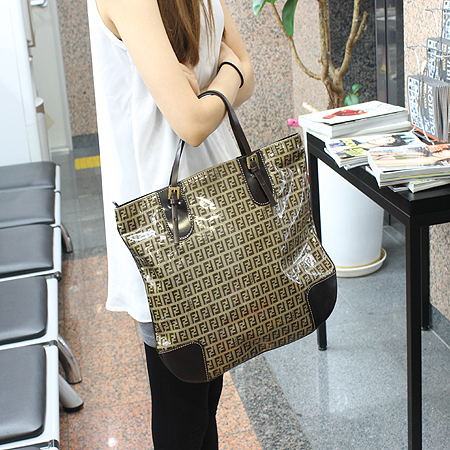 Fendi(���) 16326 PVC ��Ʈ�� �̹���5 - ���̺��� �߰���ǰ