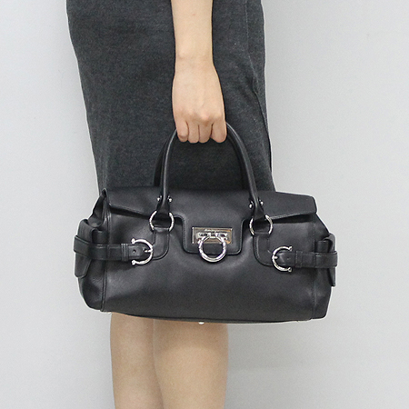 Ferragamo(��󰡸�) 21 5355 ���� ��ġ�� ��Ʈ�� �̹���6 - ���̺��� �߰���ǰ