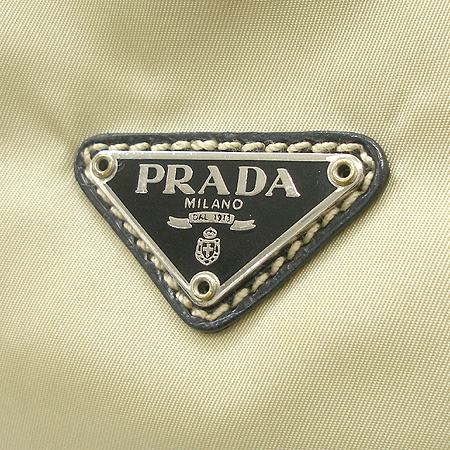 Prada(�����) �к긯 ����� �̹���4 - ���̺��� �߰���ǰ