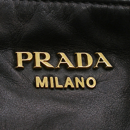 Prada(�����) BR4281 ���� ��Ż �ΰ� ��� ���� ��Ʈ�� + ũ�ν� ��Ʈ�� �̹���4 - ���̺��� �߰���ǰ