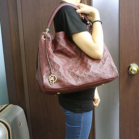 Louis Vuitton(���̺���) M93451 ���׷� ������Ʈ ��ġ MM ����� �̹���5 - ���̺��� �߰���ǰ