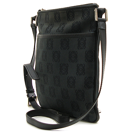 Loewe(�ο���) �ΰ� �𰡵� ũ�ν��� �̹���3 - ���̺��� �߰���ǰ