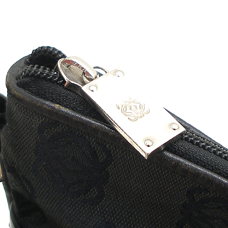 Loewe(�ο���) �ΰ� �𰡵� ũ�ν��� �̹���4 - ���̺��� �߰���ǰ